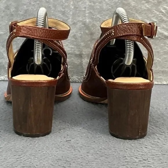 Clarks Tobacco Brown Leather Classy Ankle Strap Sandals Size 7 / 7.5 - Picture 4 of 8